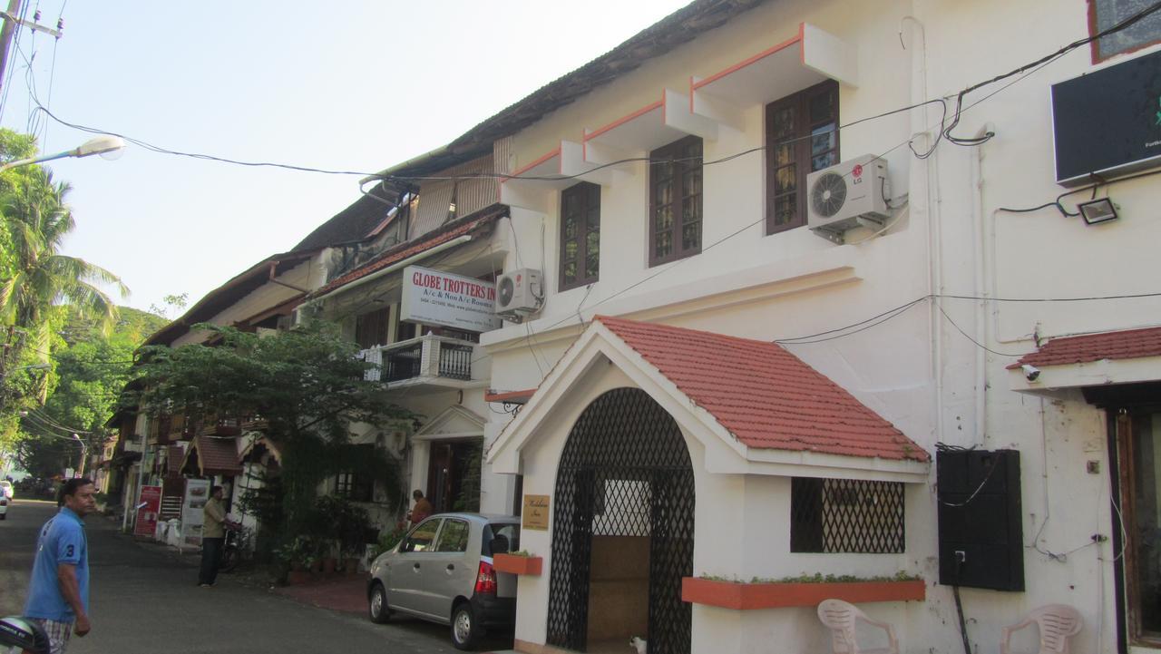 Madeleine Inn Kochi Екстер'єр фото