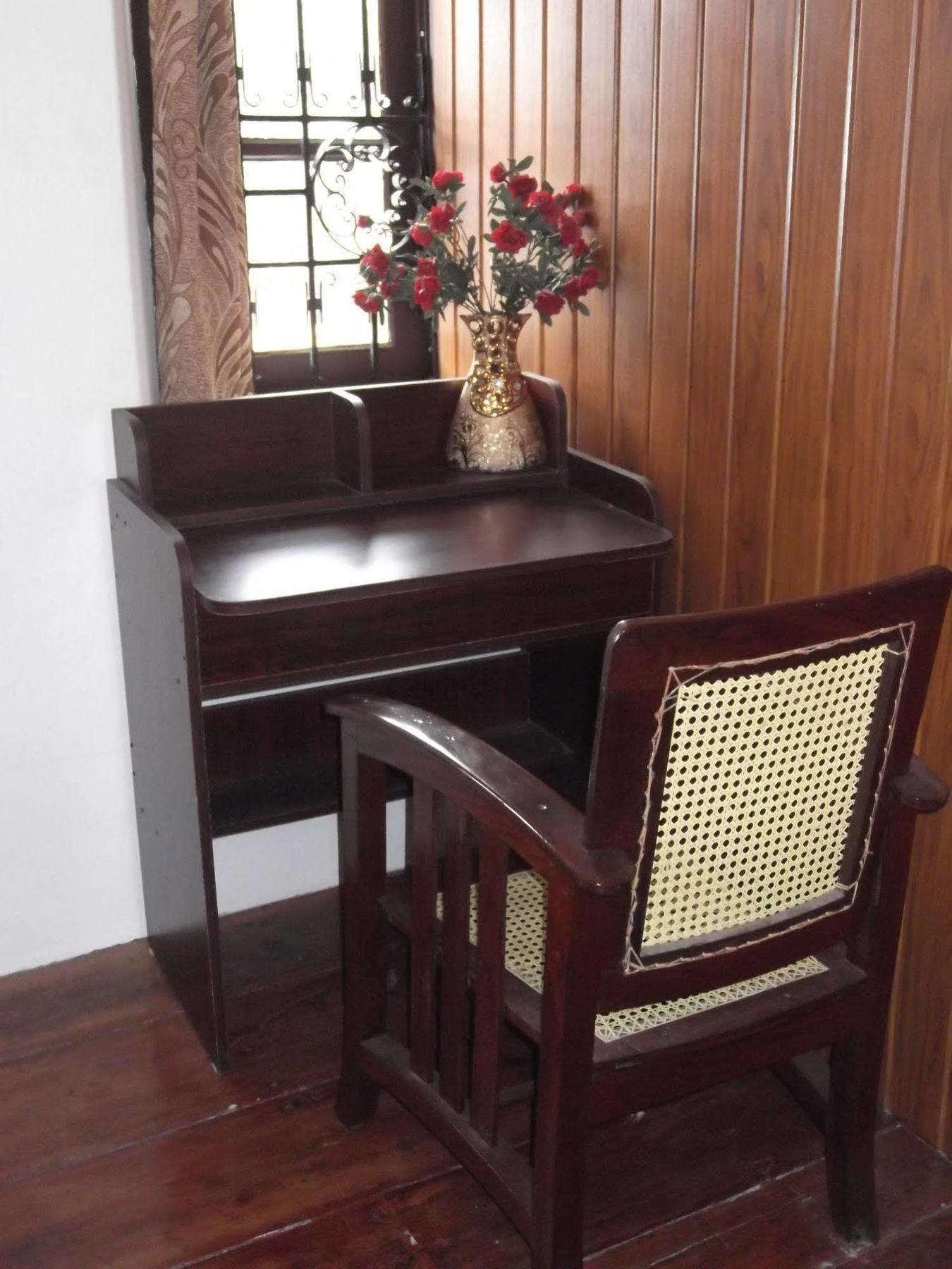 Madeleine Inn Kochi Екстер'єр фото